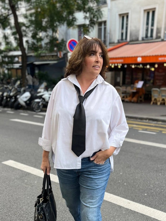 Comment porter une chemise blanche - Les Militantes