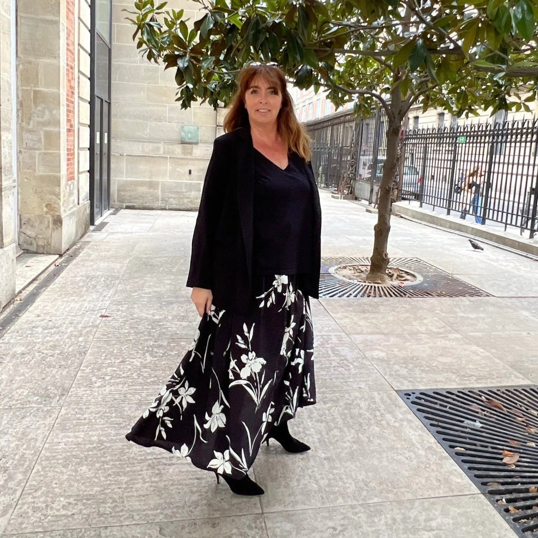 Conseils et astuces pour porter la jupe grande taille - Les Militantes