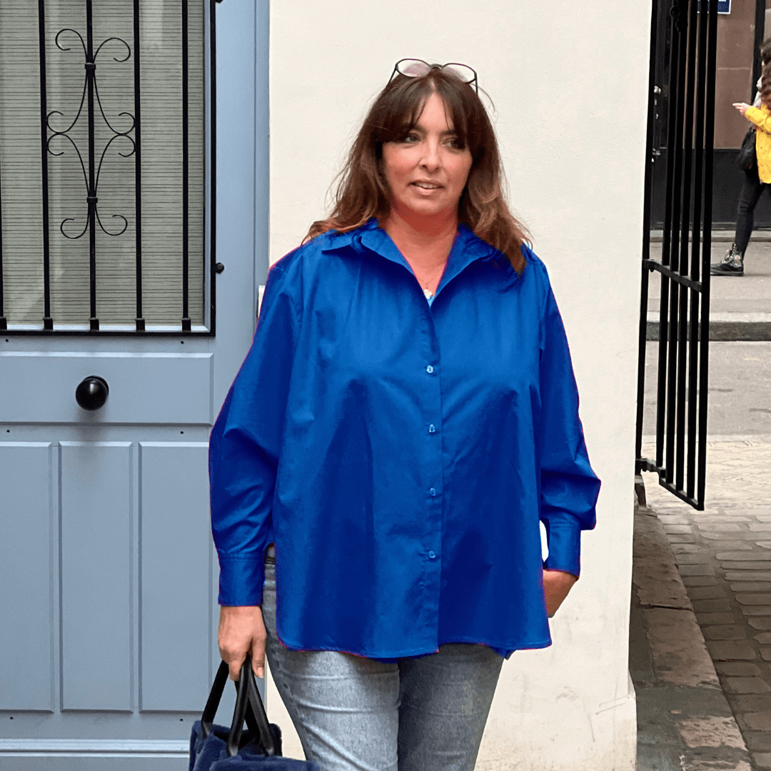 chemise grande taille femme en coton bleu électrique