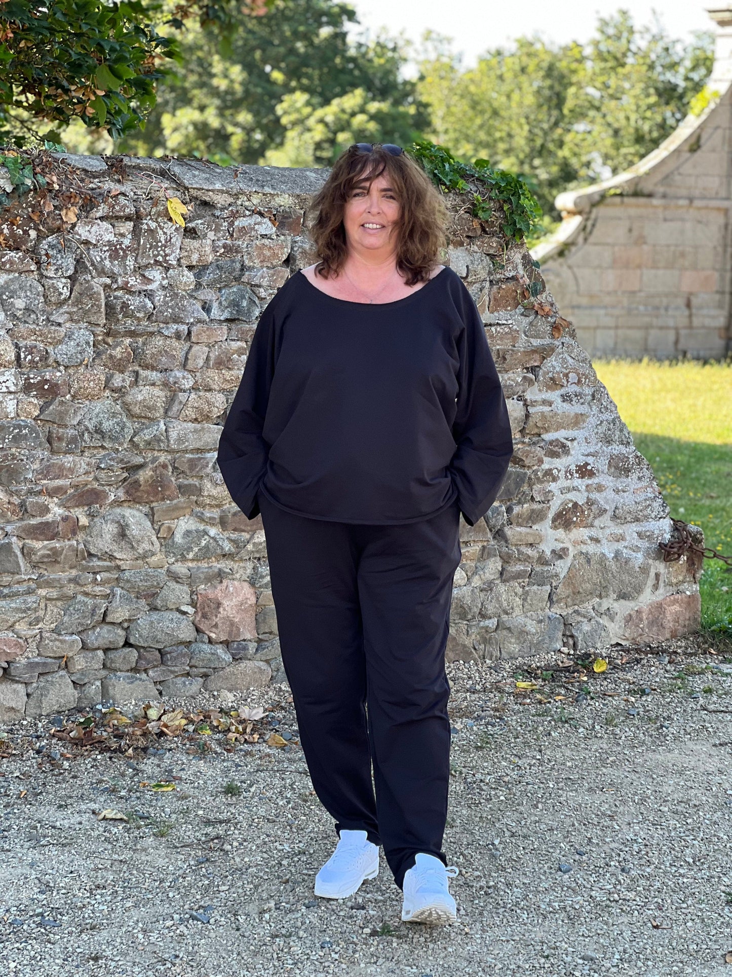 women's large size sweatshirt and pant set - black Les Militantes