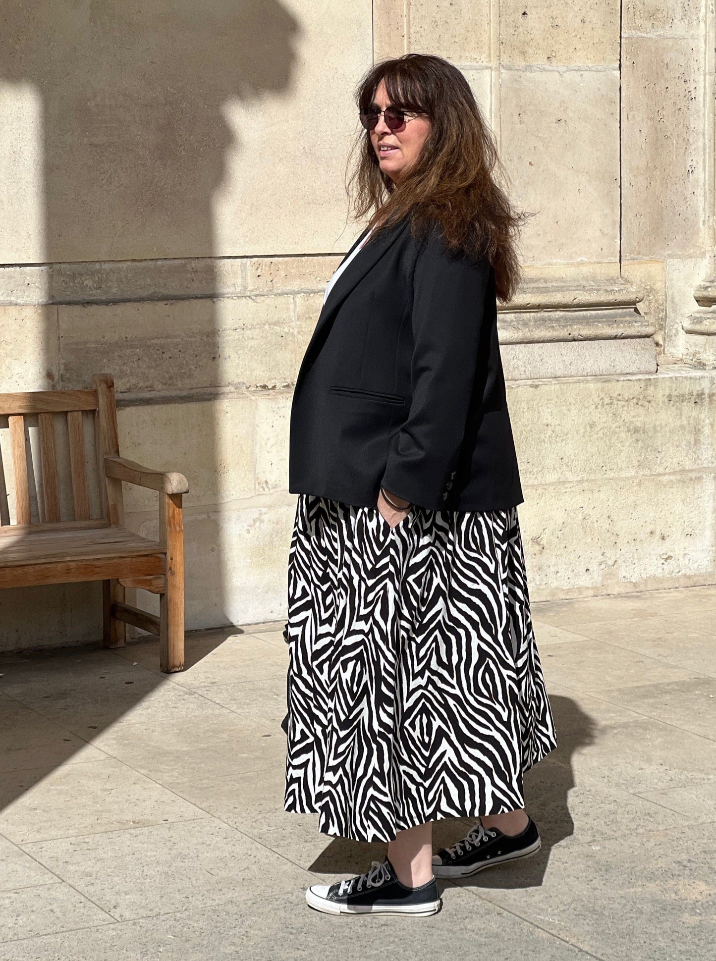 jupe longue grande taille imprimé noir et blanc profil