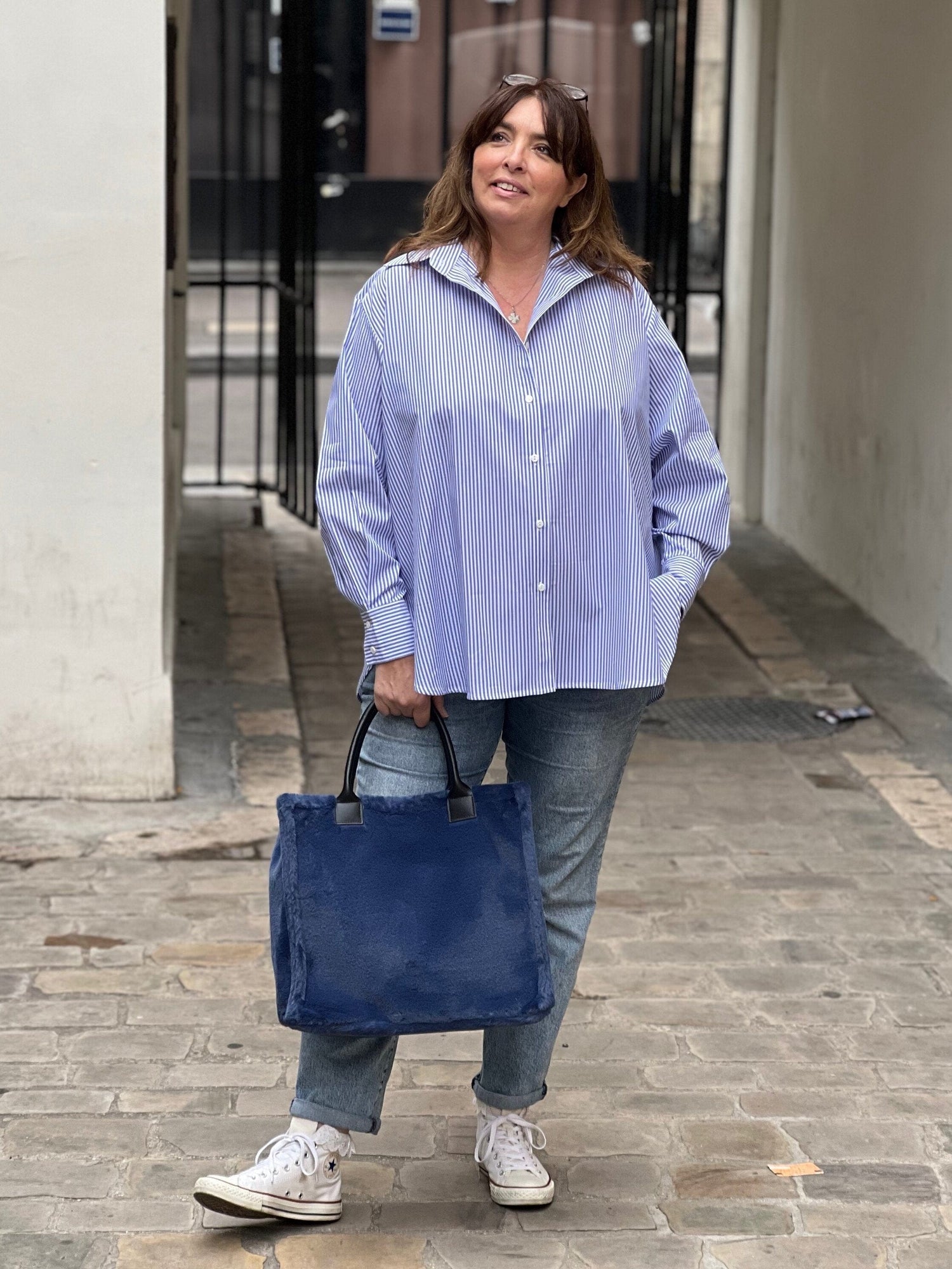 Chemise grande taille oversize rayures bleu face 1