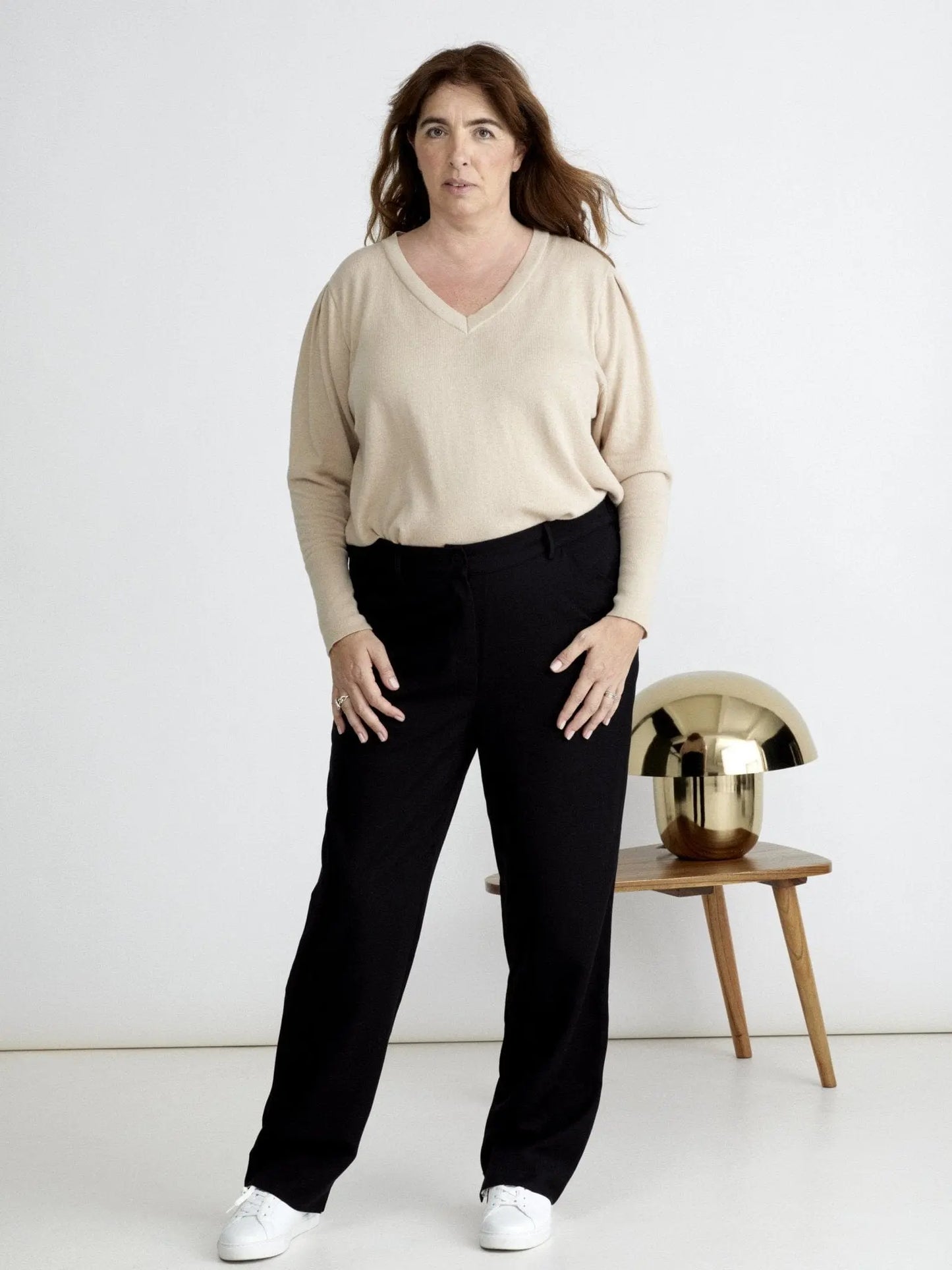 Les Militantes - Marcel pantalon noir grande taille  chic, tendance hanches larges de qualité made in France 