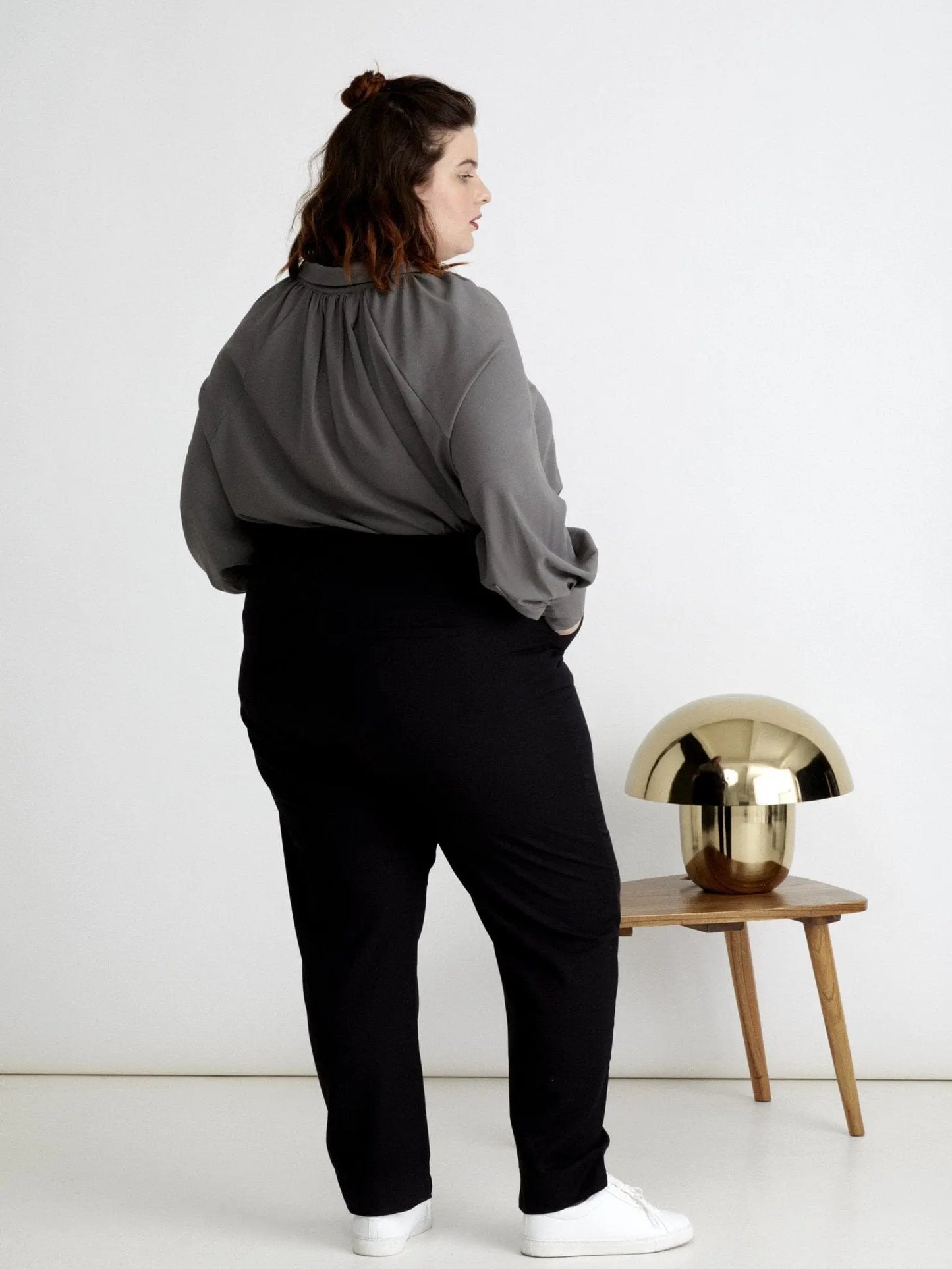 Les Militantes - Marcel pantalon noir grande taille  chic, tendance hanches larges de qualité made in France 