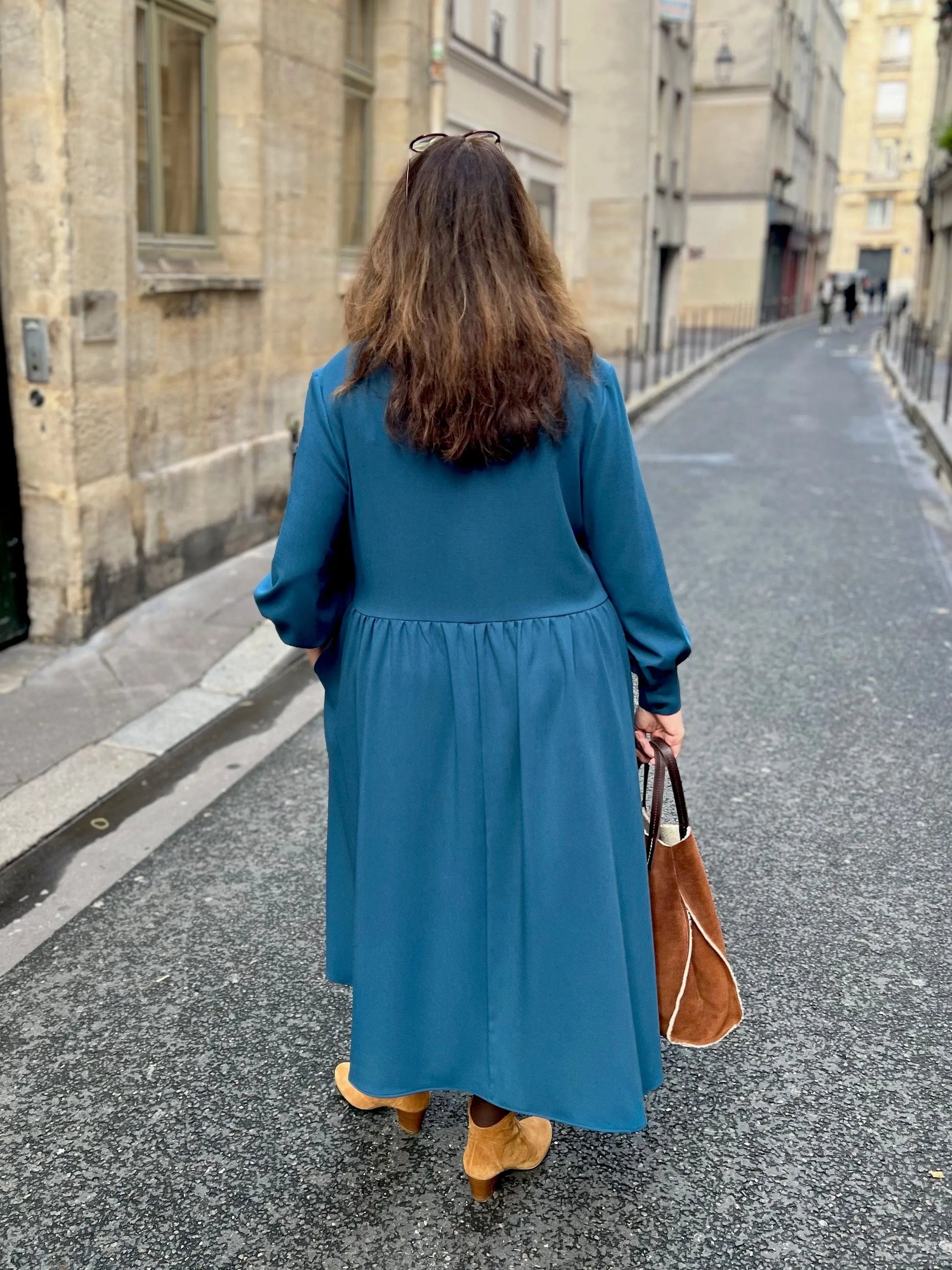 robe longue grande taille bleu dos