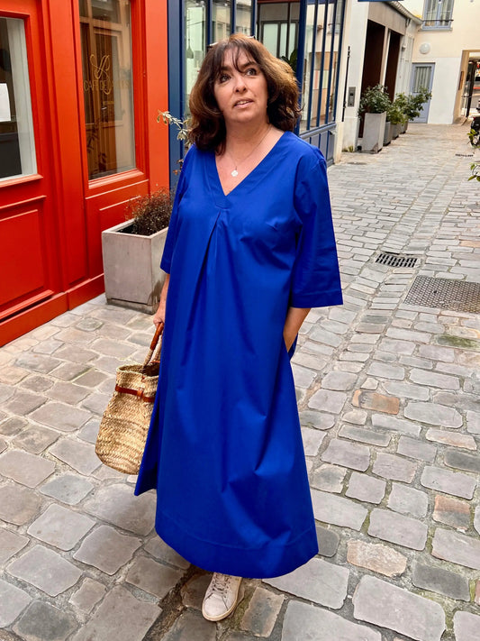 Robe grande taille en popeline de coton bleu roi - Les Militantes