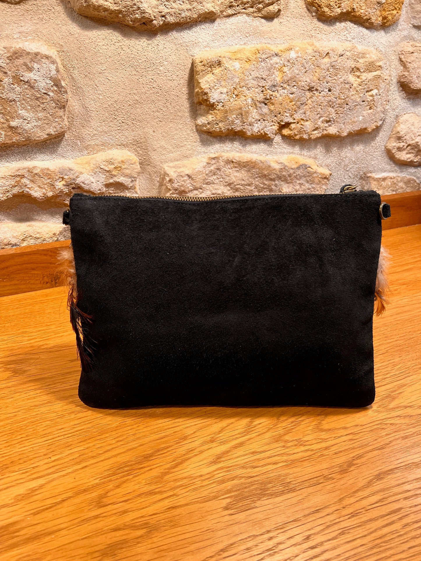 Pochette bohème en cuir, dotée de plumes et de médailles dos couleur NOIR