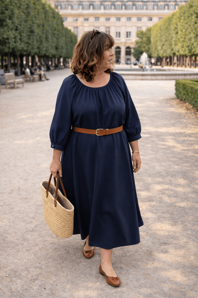 Robe grande taille popeline de coton 
bleu marine Les Militantes
