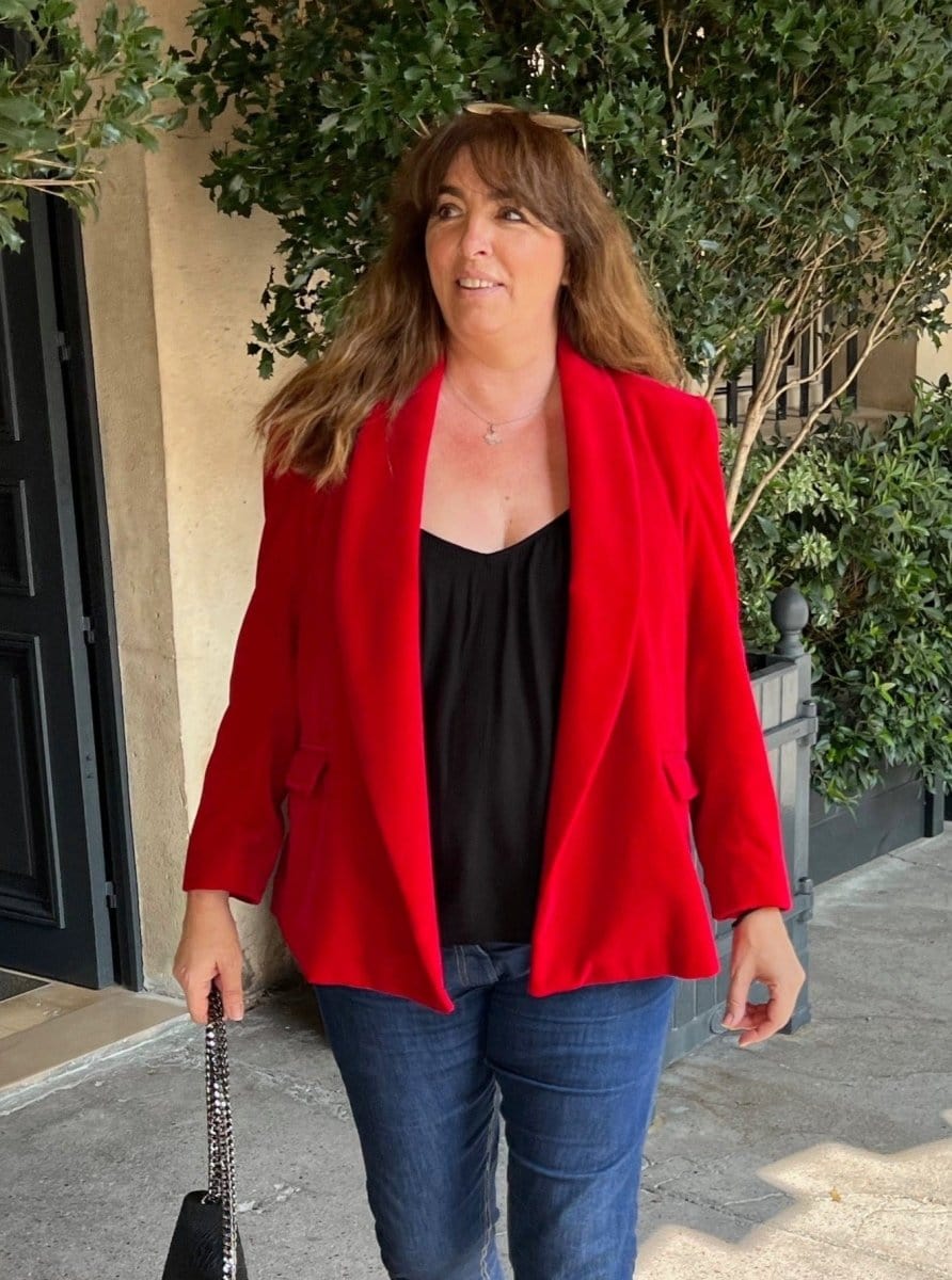 Blazer Morgane en velours rouge face - Les Militantes